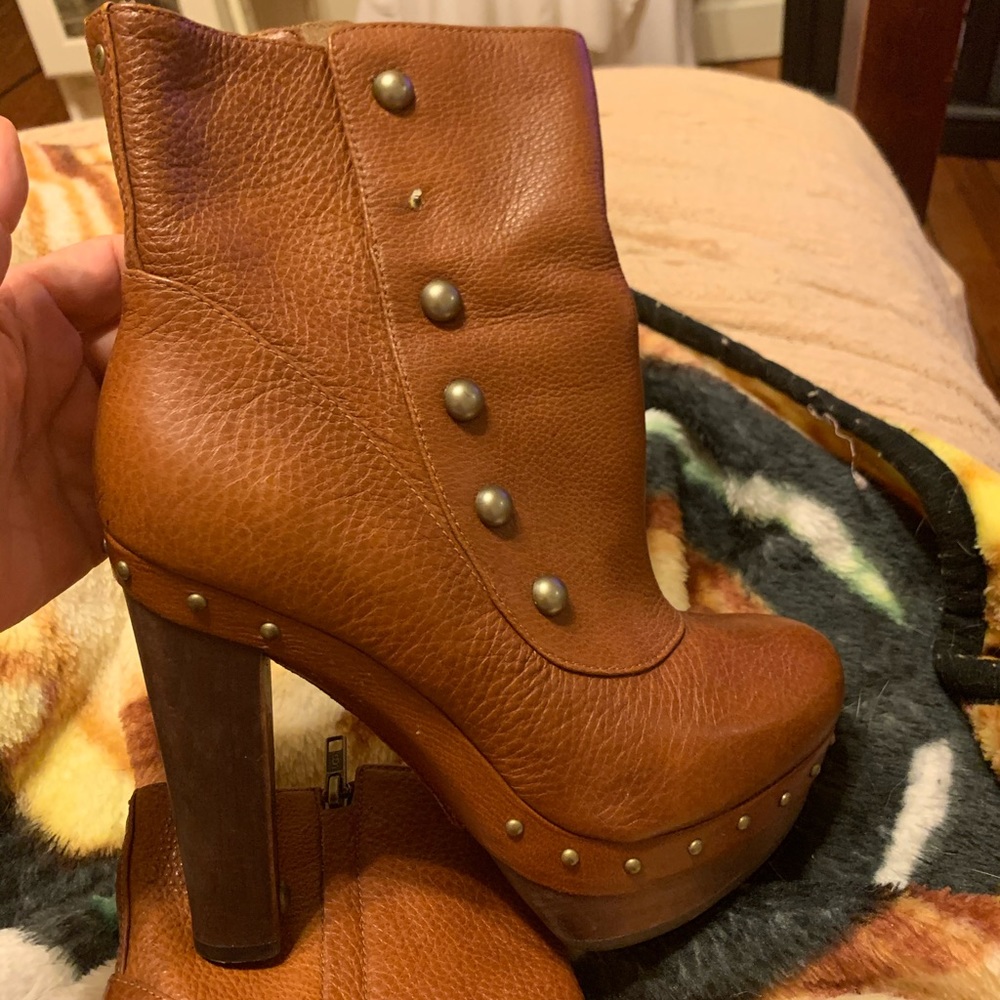 Adorable Uggs! - image 3